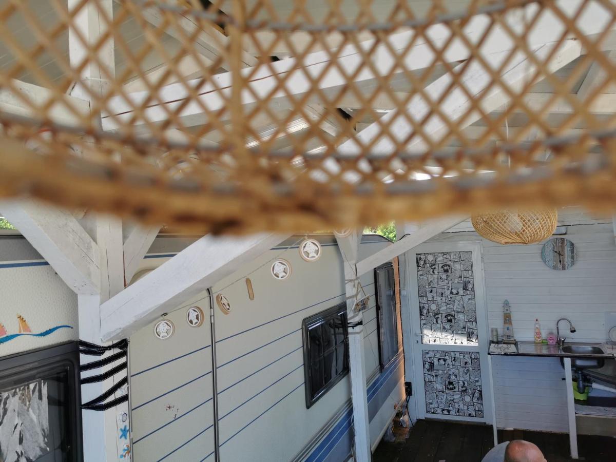 Sea Caravan/Camper On The Beach 키텐 외부 사진